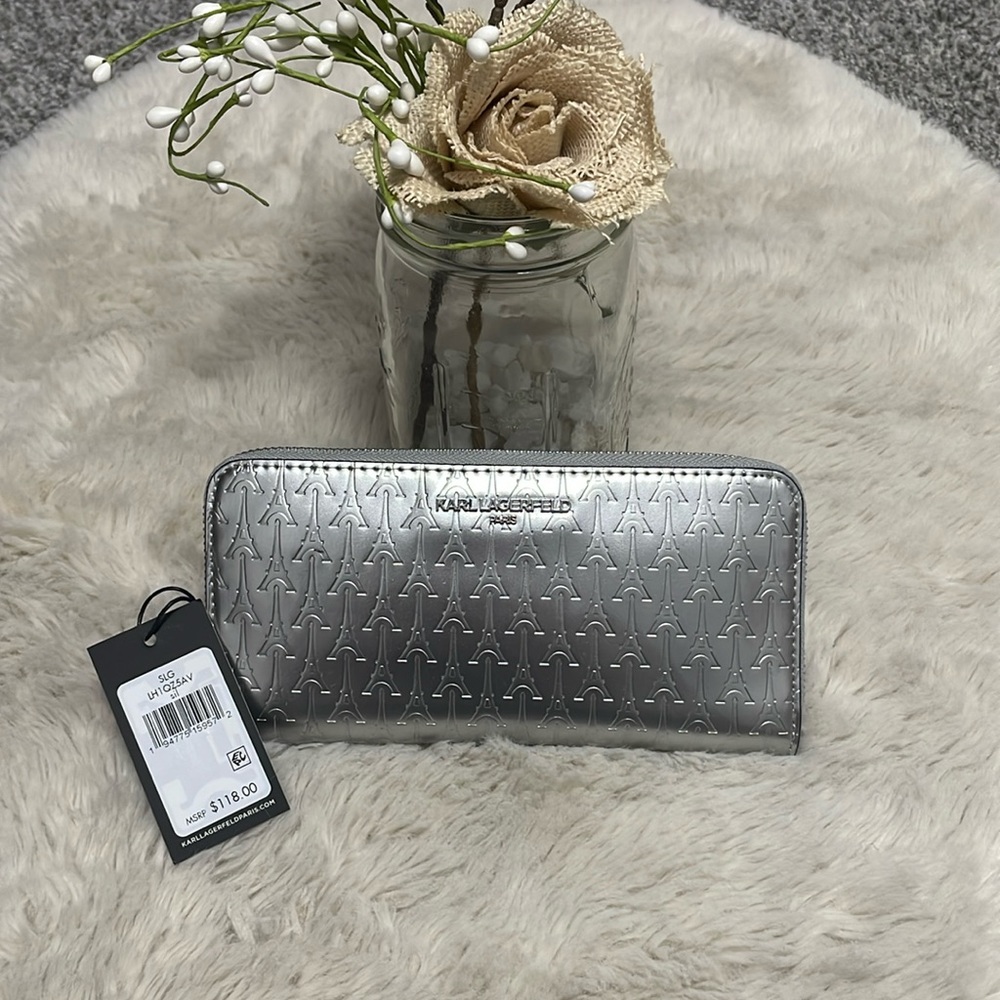 ✨Karl Lagerfeld Eiffel Tower Wallet✨
